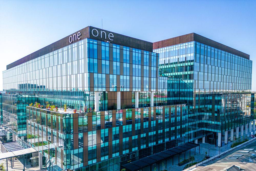 One United Properties-office