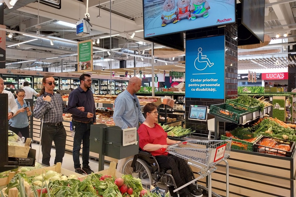 Auchan Berceni - servicii accesibilitate persoane cu dizabilitati (2)