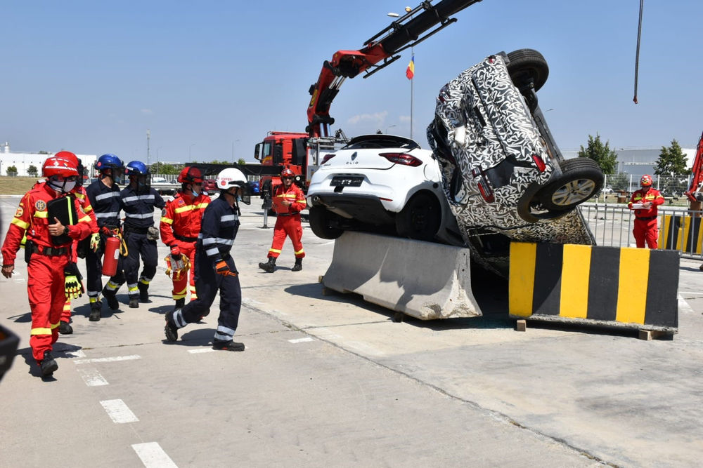 Renault sustine Competitia Nationala de Descarcerare IGSU