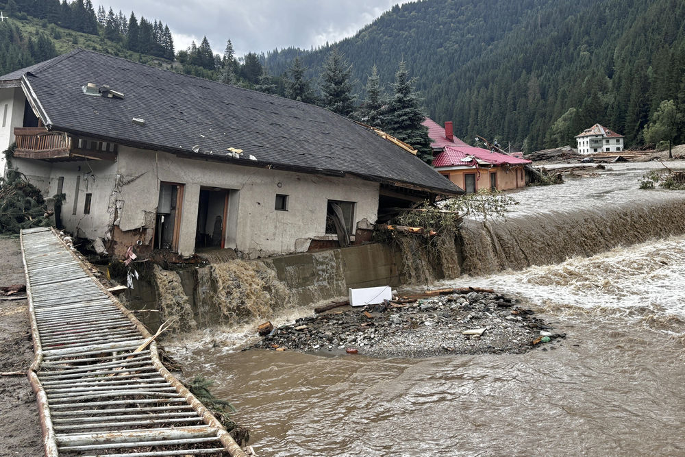 inundatii Brosteni suceava Habitat for Humanity