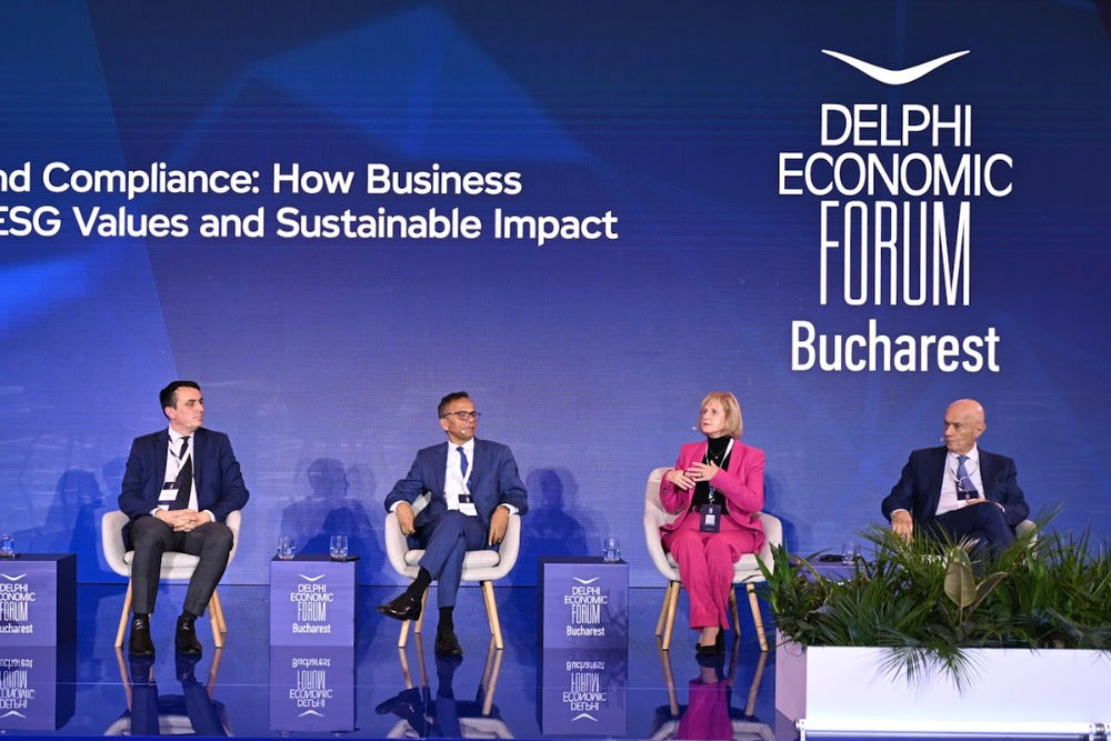 Tudor Roșca, Sanjay Srivastava, Gemma Webb, George Kremlis