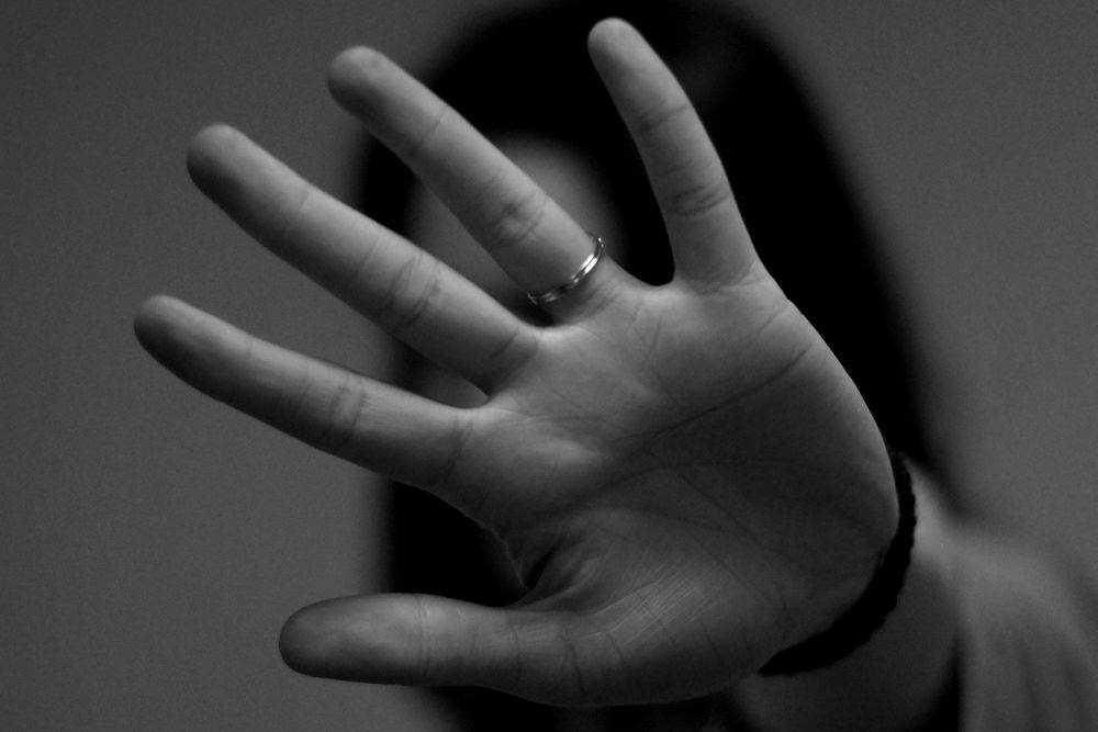 mattia-thW2sk-646E-unsplash violenta domestica