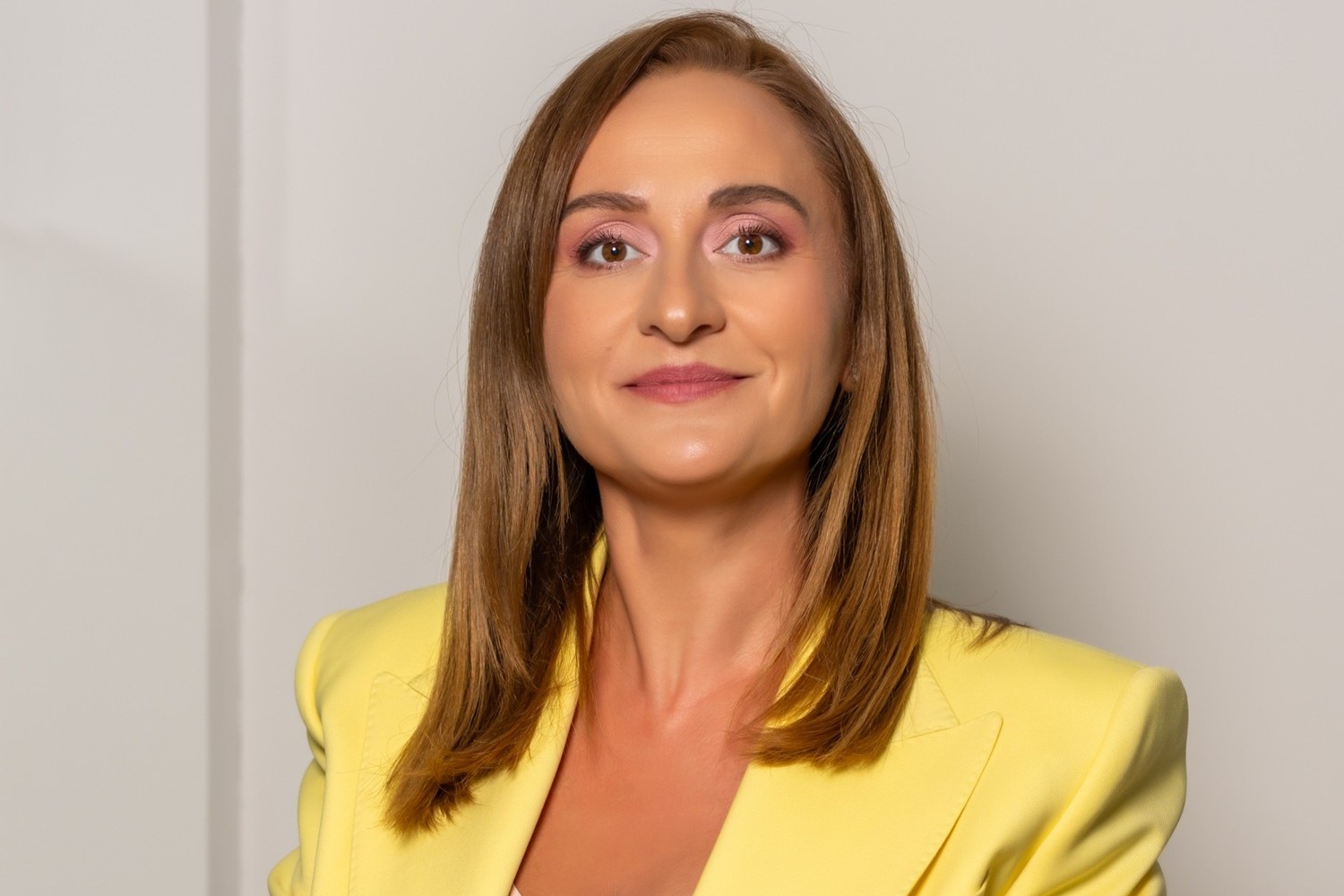 Roxana Mircea, REI Grup