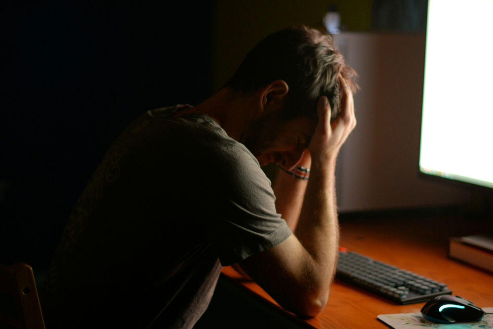 burnout_laram-BpTqCNotBLI-unsplash