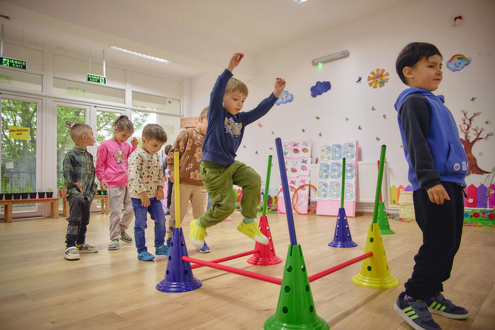 „Start în educație” Fundația World Vision România Fundația OMV Petrom 2026