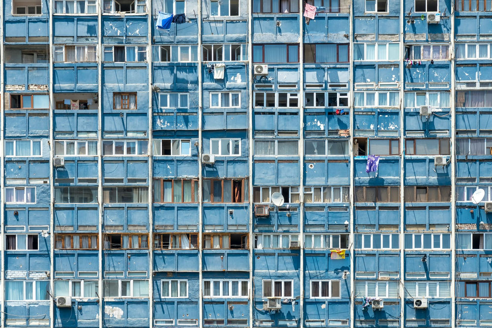 bloc-apartamente-etienne-girardet-v6l6FVacLu4-unsplash