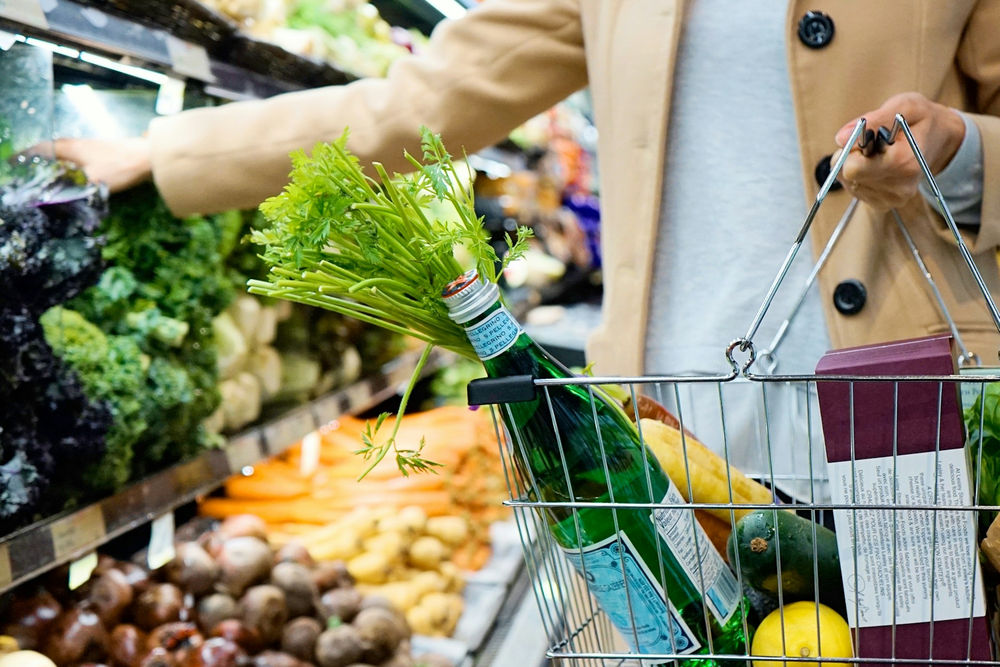 retail-cumparaturi-alimente-tara-clark-Gk8LG7dsHWA-unsplash