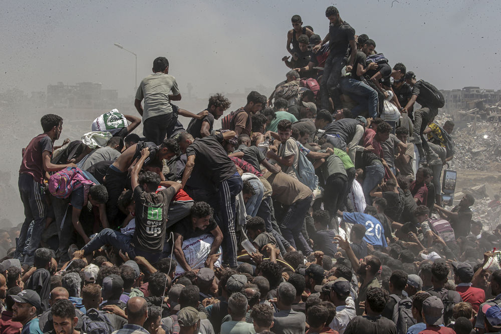 002-World Press Photo of the Year Finalist-Saber Nuraldin-EPA Images