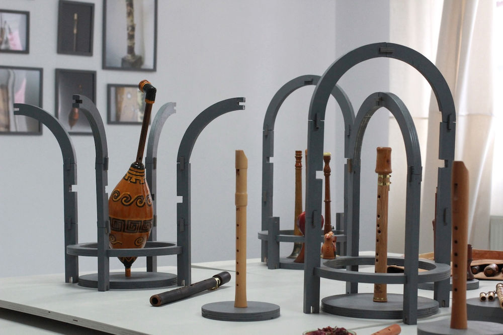 Asociația Culturală ISVOR_Expoziția Fluierele Lumii